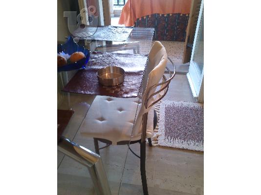 Ενοικιαζετε μεζονετα στην Αμφισσα (Εργ.κατοικιες Χαρμαινας)...
